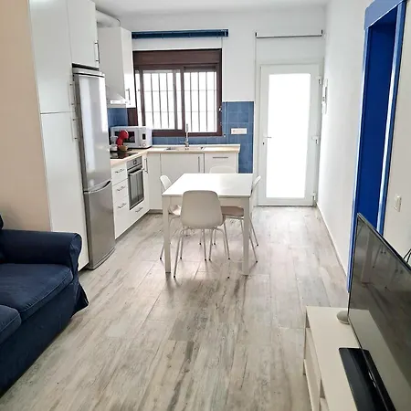 Dom wakacyjny Casa El Cuartel With Private Seaview Rooftop *