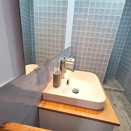 Casa El Cuartel With Private Seaview Rooftop בית נופש *