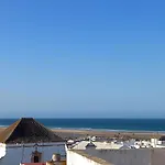 Dom wakacyjny Casa El Cuartel With Private Seaview Rooftop *