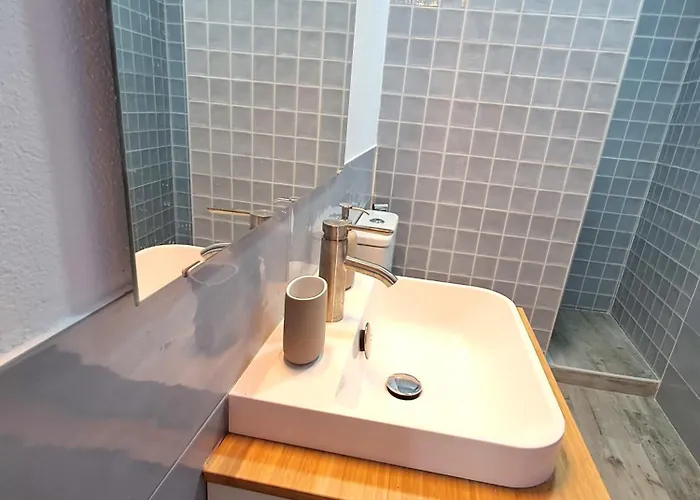 Casa El Cuartel With Private Seaview Rooftop בית נופש *